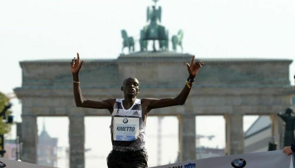 Kenyaneren Dennis Kimetto satte søndag ny rekord ved Berlin Marathon. Foto: A3464/_Rainer Jensen/AP