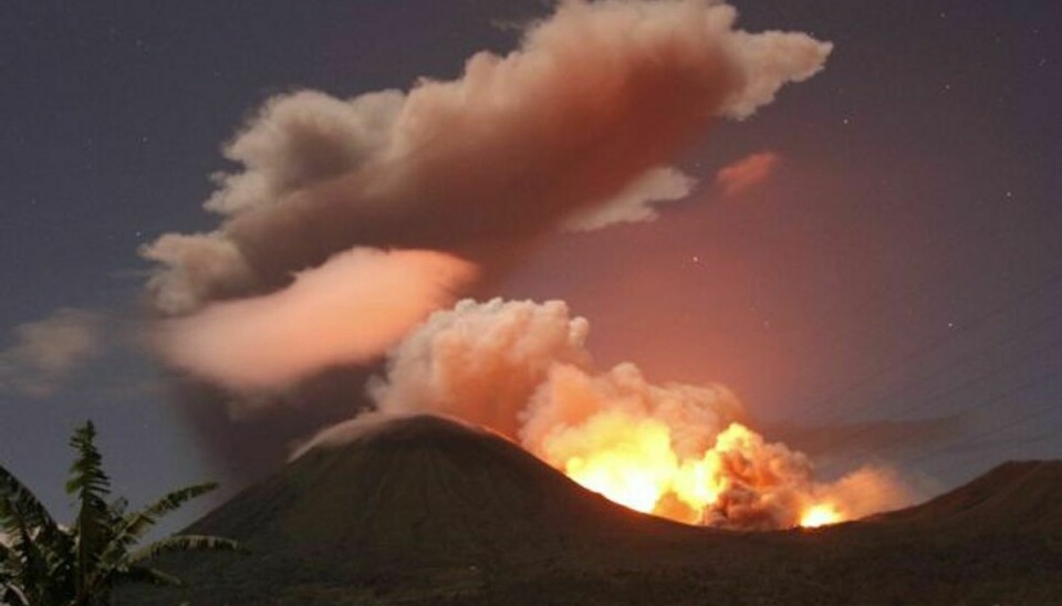 Fem er fundet livløse efter at vulkan Mount Ontake gik i udbrud i lørdags. Foto: /AP