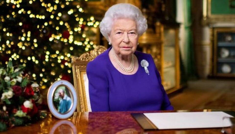 Den 94-årige britiske monark dronning Elizabeths traditionelle julebudskab blev transmitteret fredag eftermiddag. Foto: Pool/Reuters