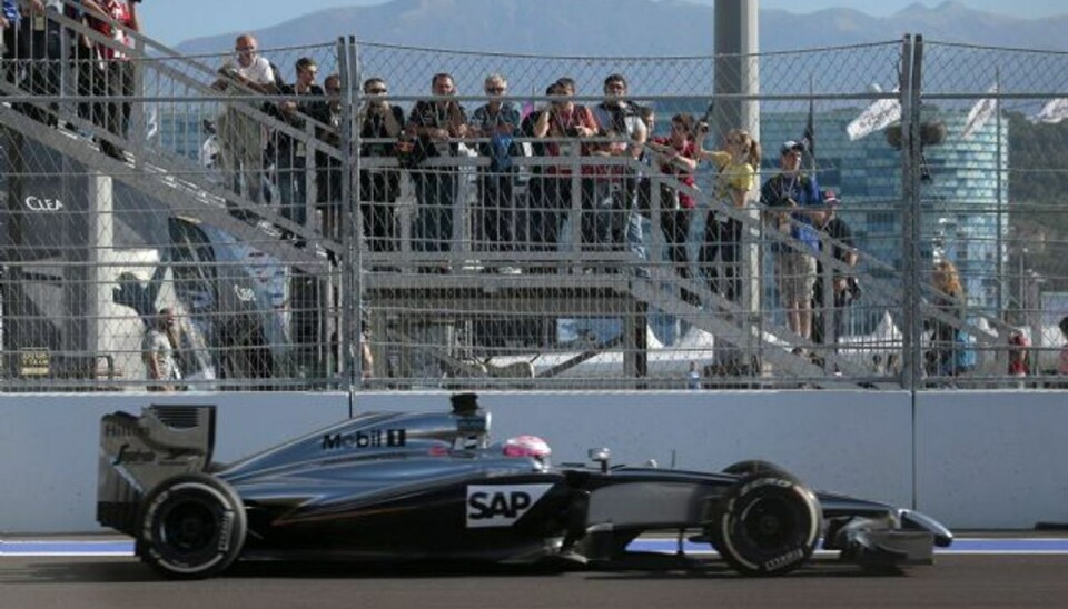 Kevin Magnussen var den næsthurtigste under dagens træning i Sotji. Foto: Ivan Sekretarev/AP