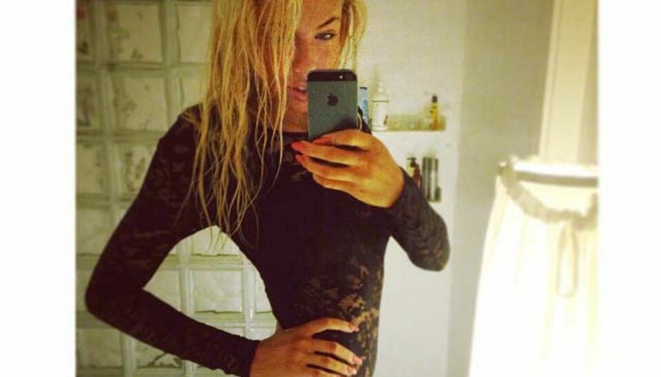 Se billederne: Her er ulven Peters nye kæreste Ulven Peter har fundet sig en ung skønhed, den 18-årige fotomodel Alma Amila Rasmussen. Foto: Instagram.