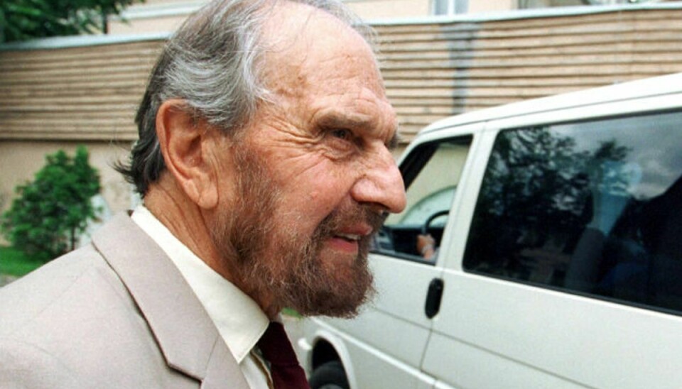 Foto fra juni 2001 af den tidligere britisk-sovjetisk dobbeltagent George Blake, som døde lørdag, 98 år. Blake var en berømt “muldvarp” i den britiske efterretningstjeneste, som spionerede til fordel for det sovjetiske KGB i 1950’erne. Foto: Yury Martyanov/AFP
