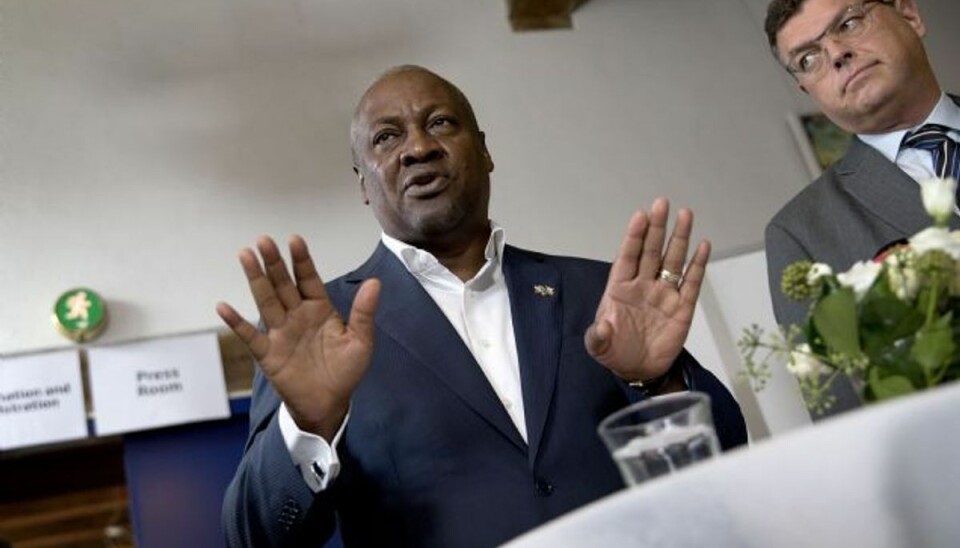 Danmark giver flere millioner til ebola-kamp Newspaq