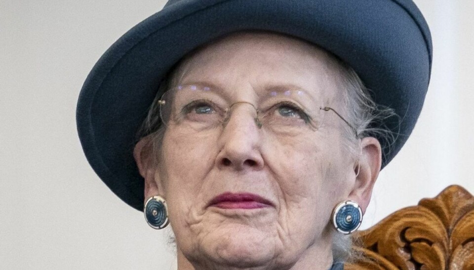 Dronning Margrethe talte til nationen kort efter coronanedlukningen i foråret, og det var usædvanligt, lyder det fra Lars Hovbakke Sørensen, kongehus-kommentator og lektor i historie og internationale studier. Foto: Ritzau Scanpix.