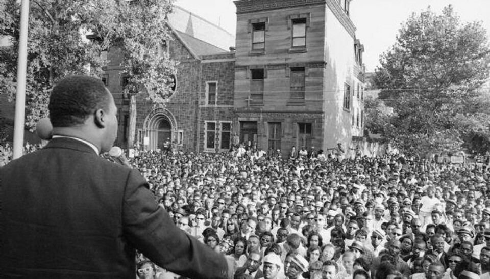 FBI-brev kalder Martin Luther King for ond Newspaq